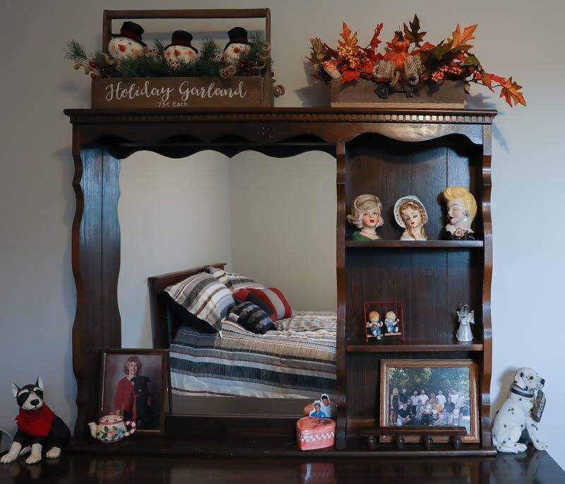 Dresser mirror